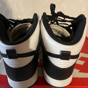 Nike Black and White Sneakers